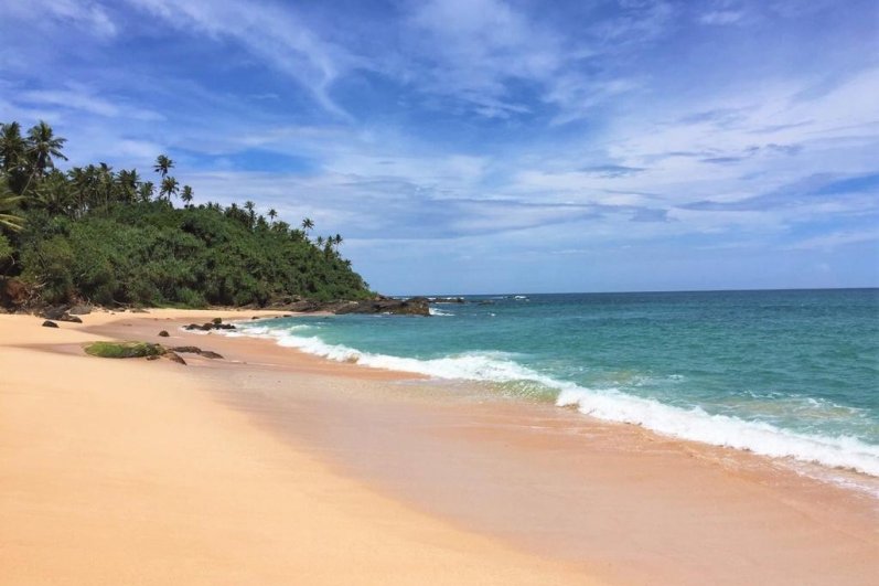 Hiriketiya Beach