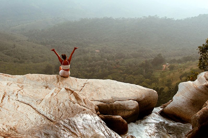Diyaluma Falls